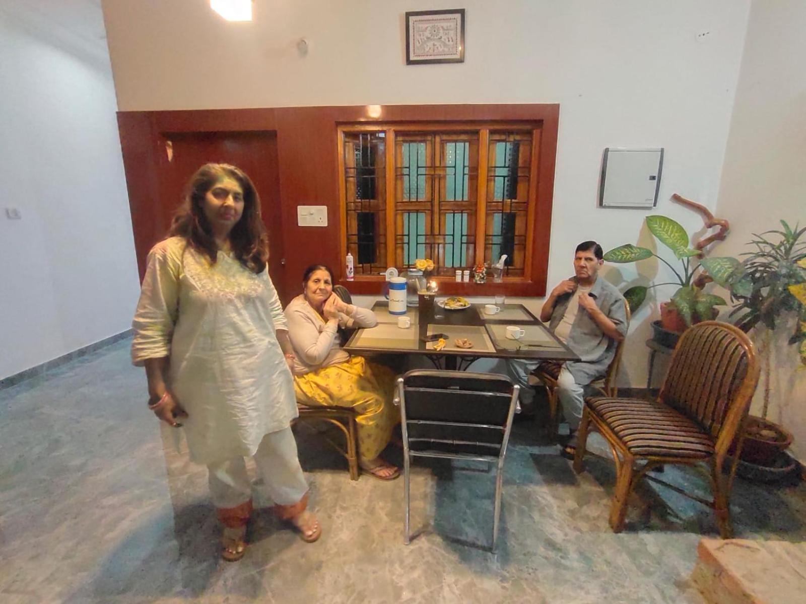 Khajuraho Glory Homestay Esterno foto