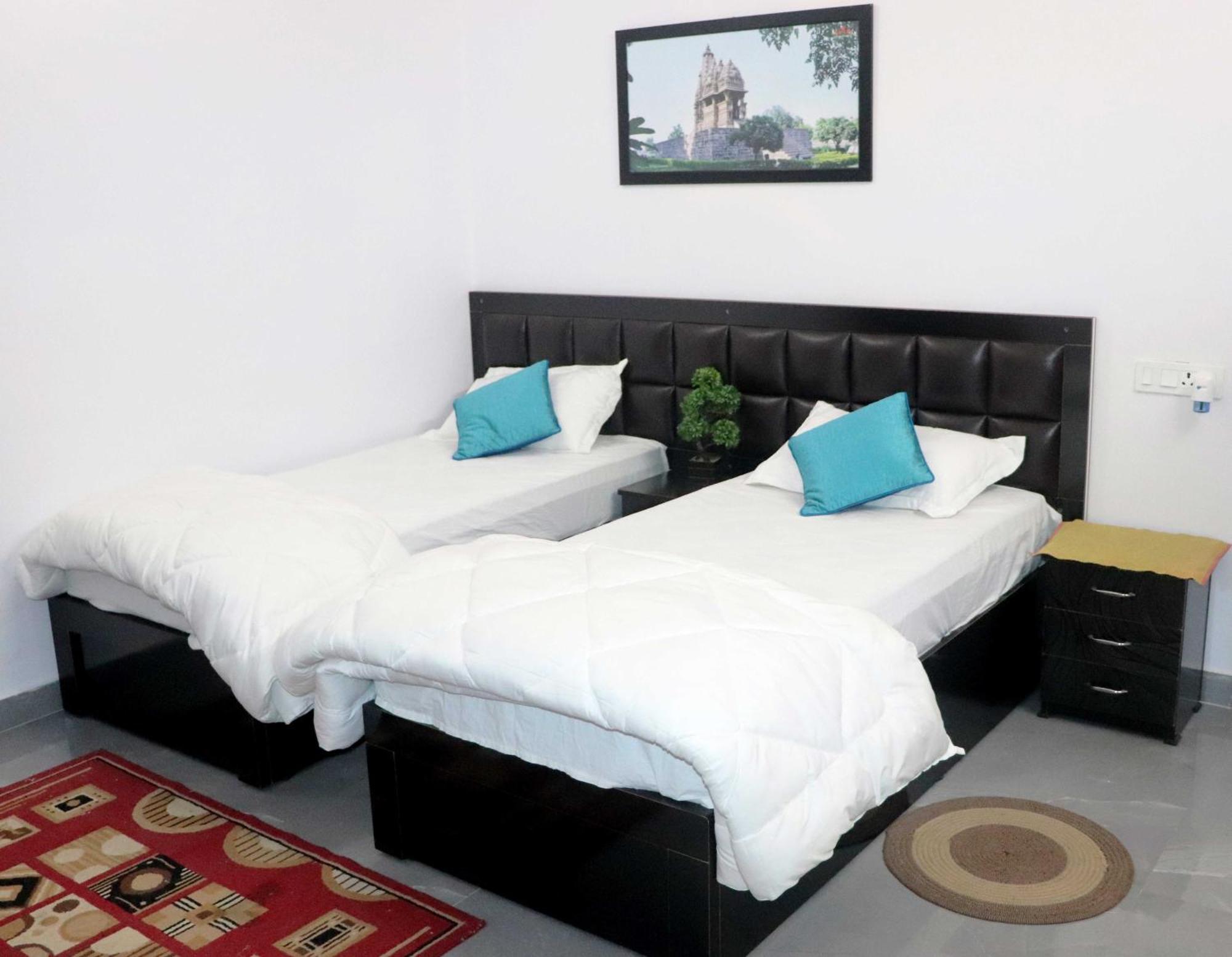 Khajuraho Glory Homestay Esterno foto