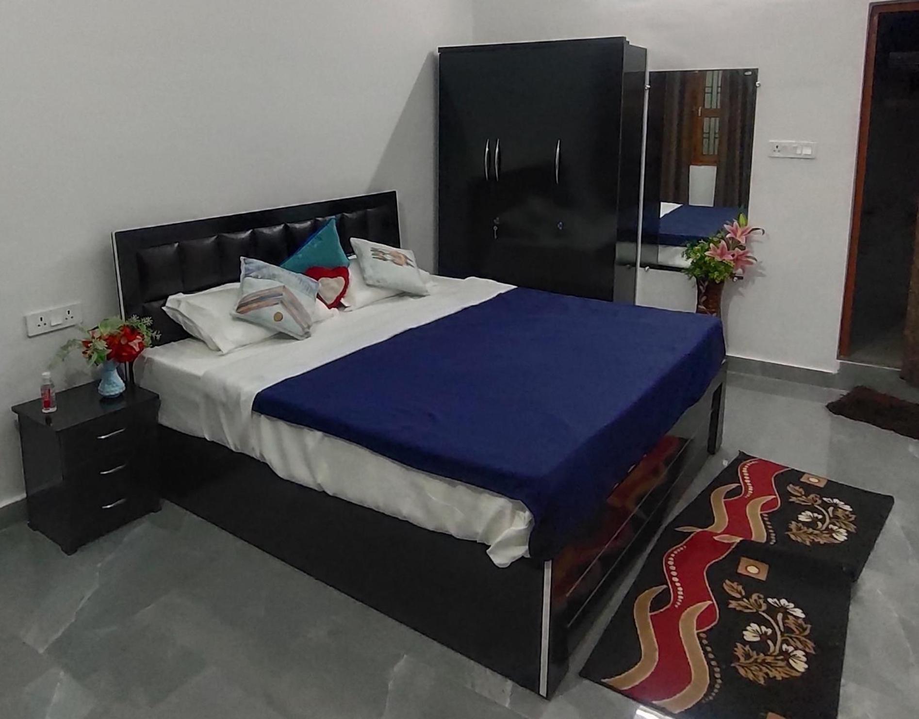 Khajuraho Glory Homestay Esterno foto