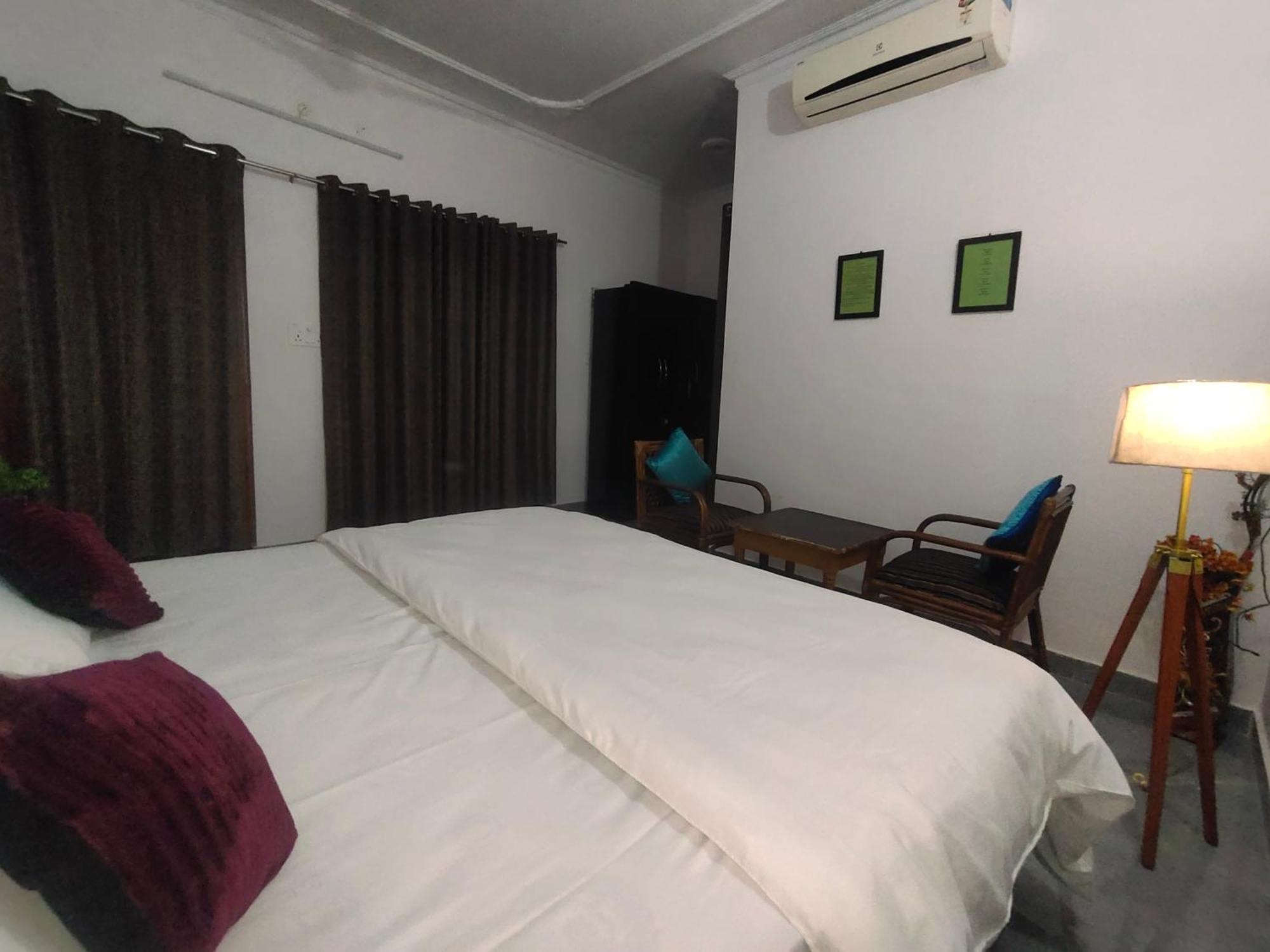 Khajuraho Glory Homestay Esterno foto