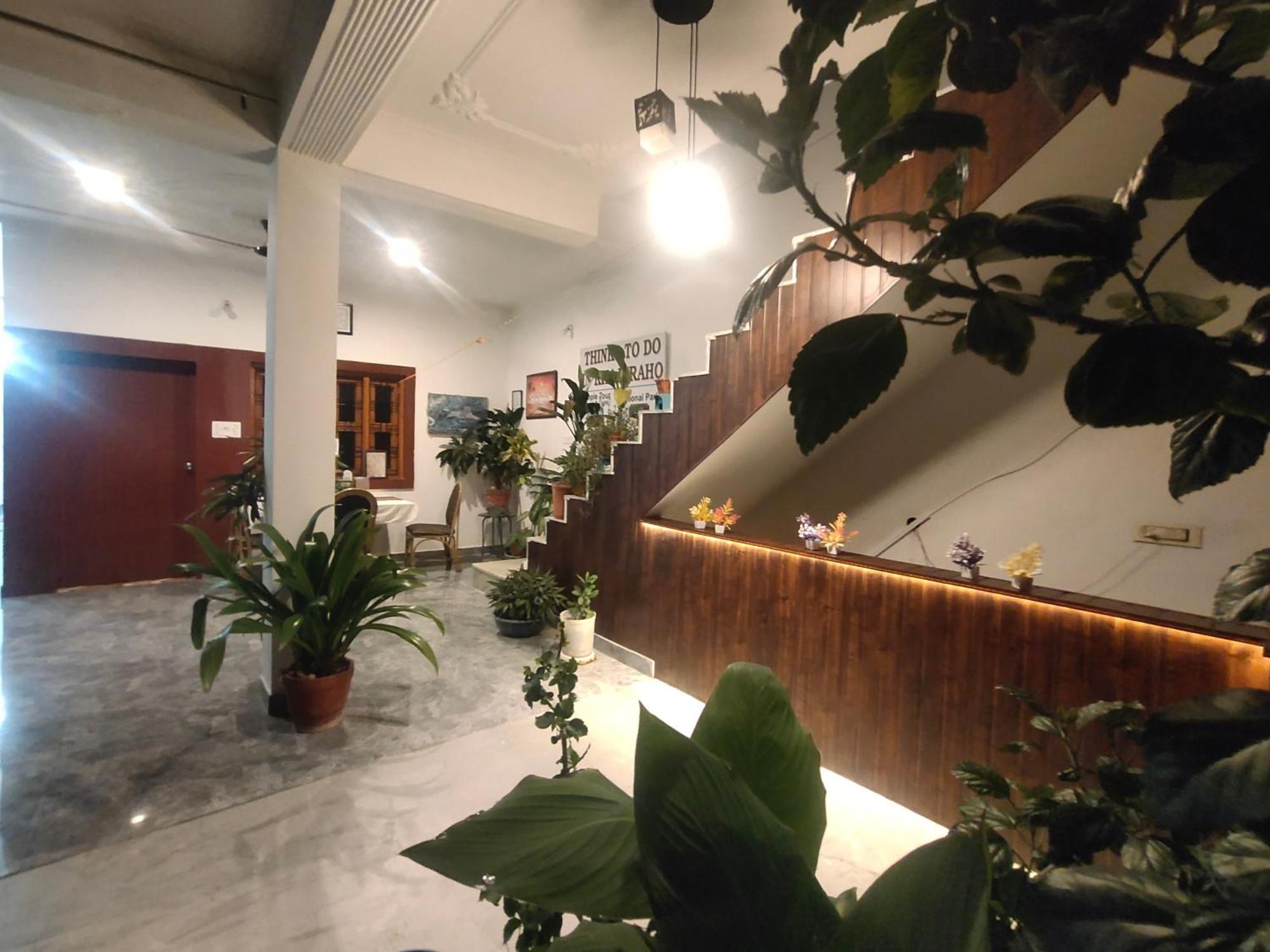 Khajuraho Glory Homestay Esterno foto