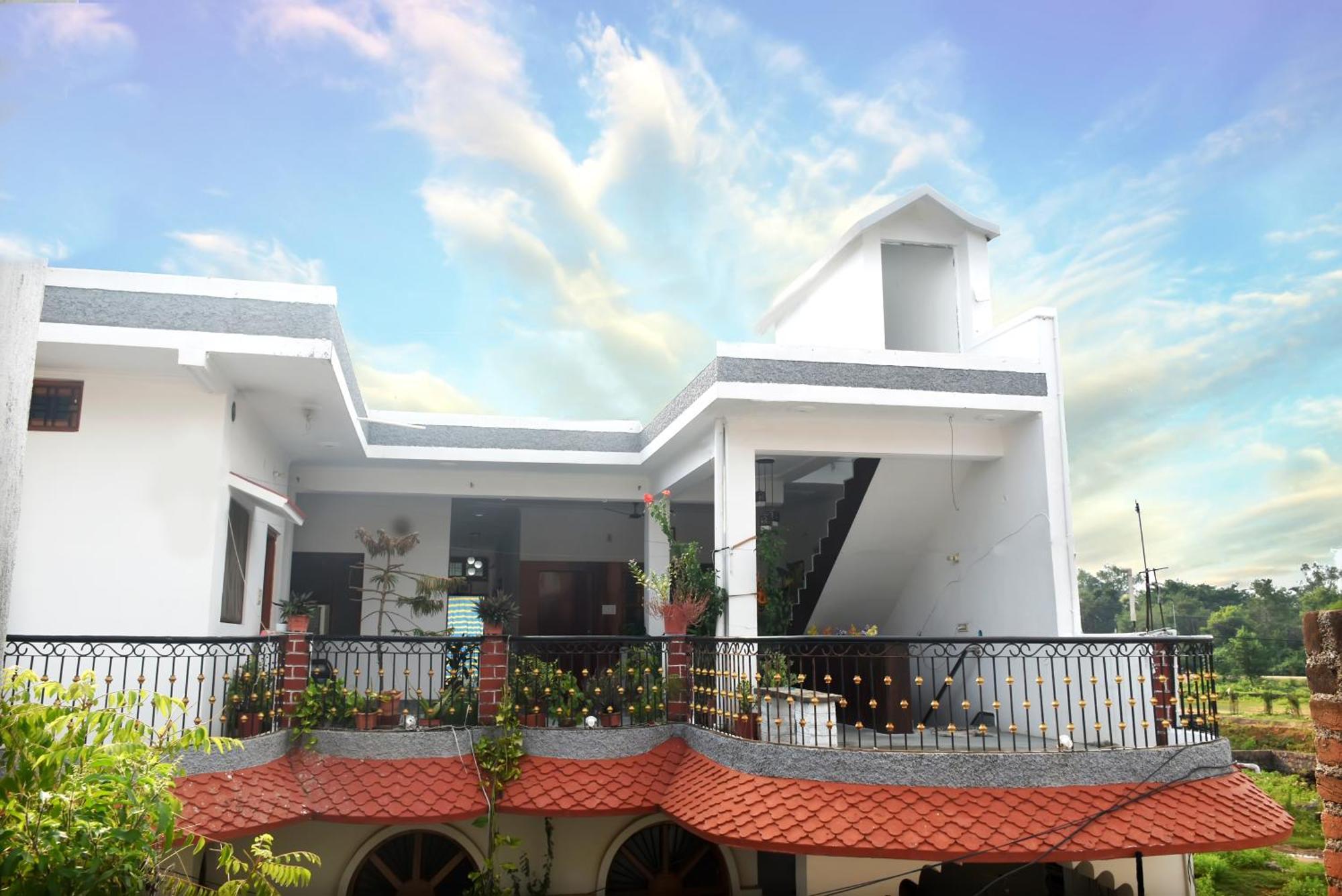 Khajuraho Glory Homestay Esterno foto