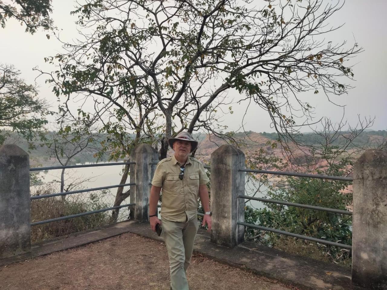 Khajuraho Glory Homestay Esterno foto