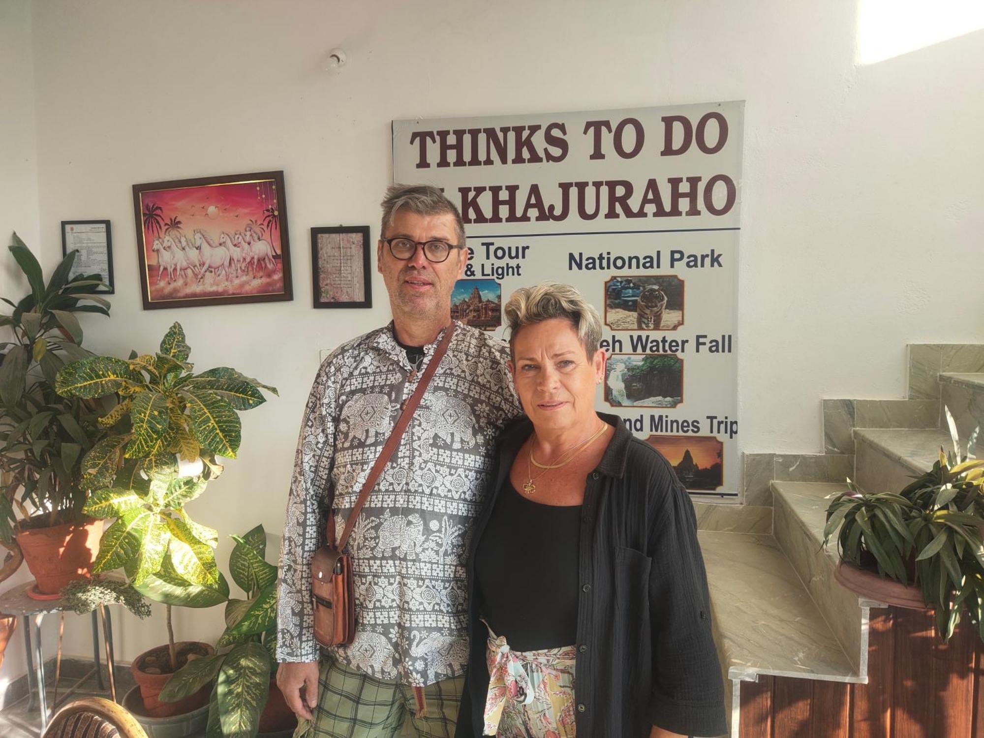 Khajuraho Glory Homestay Esterno foto