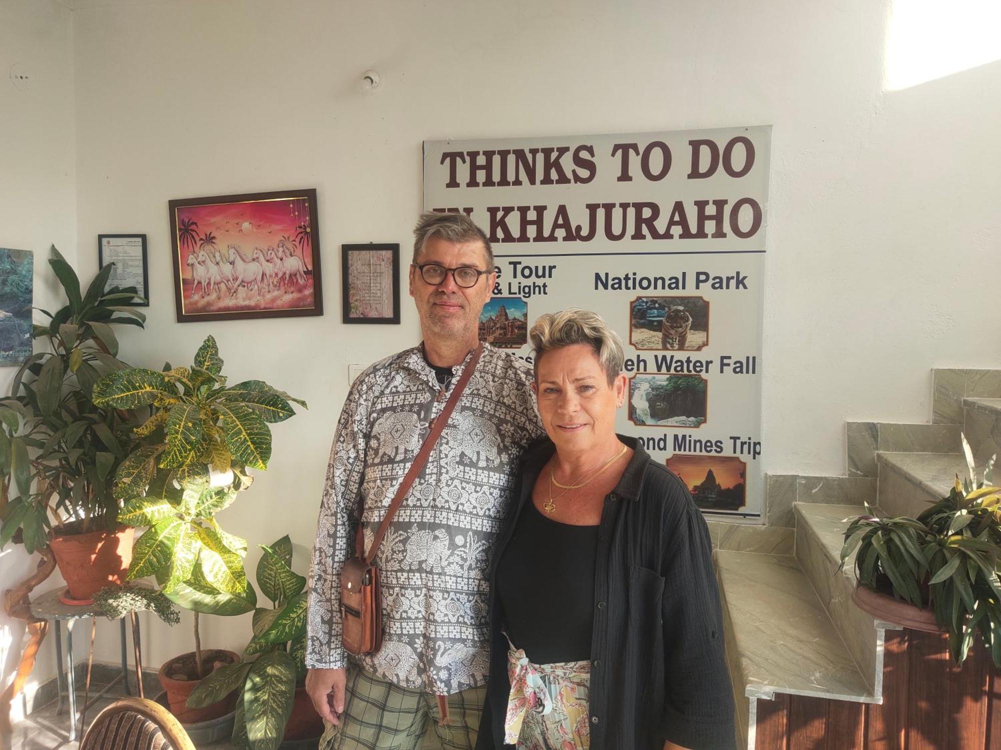Khajuraho Glory Homestay Esterno foto