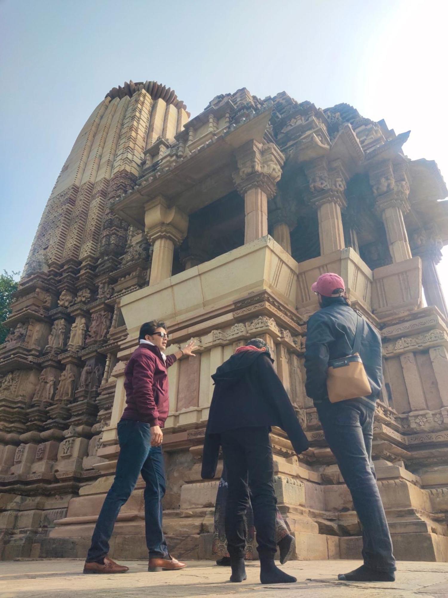 Khajuraho Glory Homestay Esterno foto